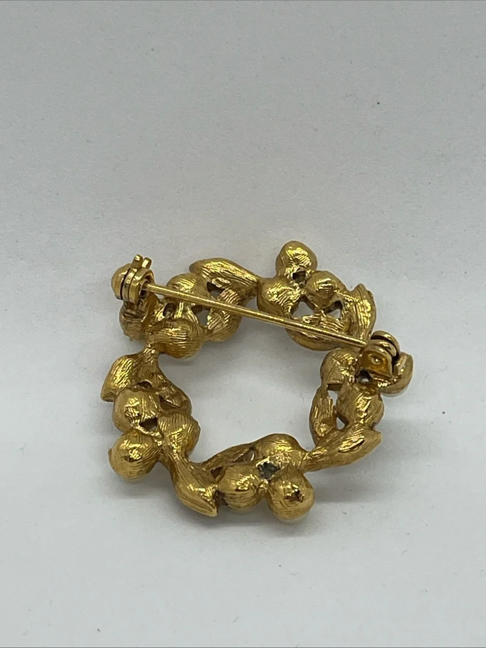 Vintage Pearl And Rhinestone Goldtone Brooch